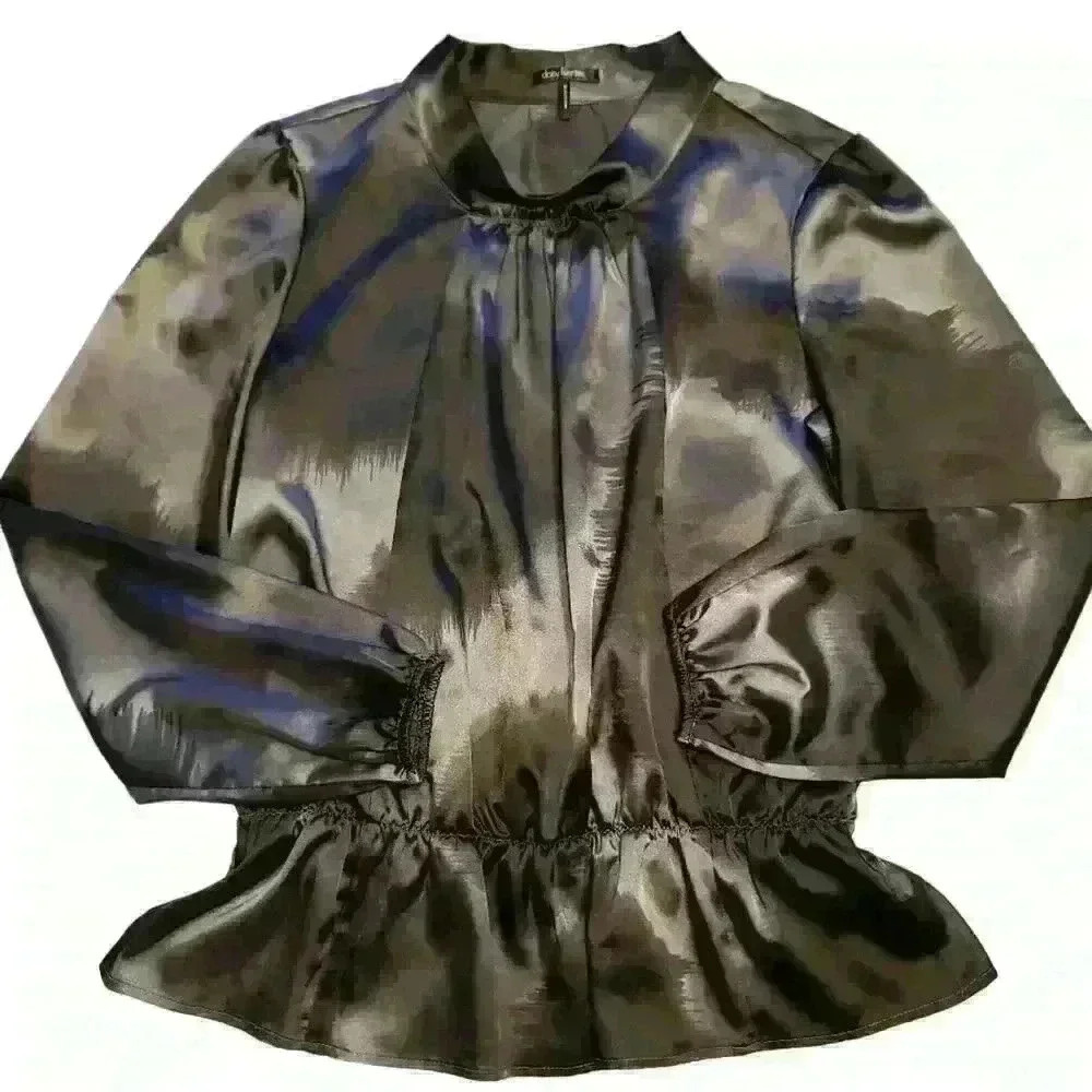 Daisy Fuentes blouse - medium
